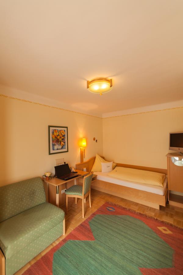 Garten - Hotel Sallerhof Грёдиг Экстерьер фото
